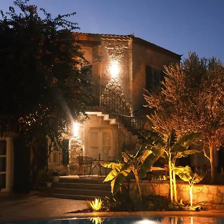 La Grenadine Hotell *