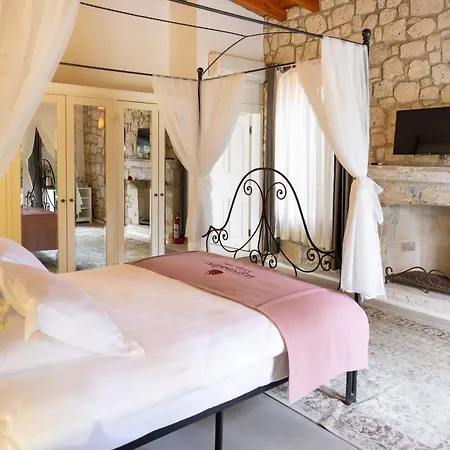 La Grenadine * אלאקאטי